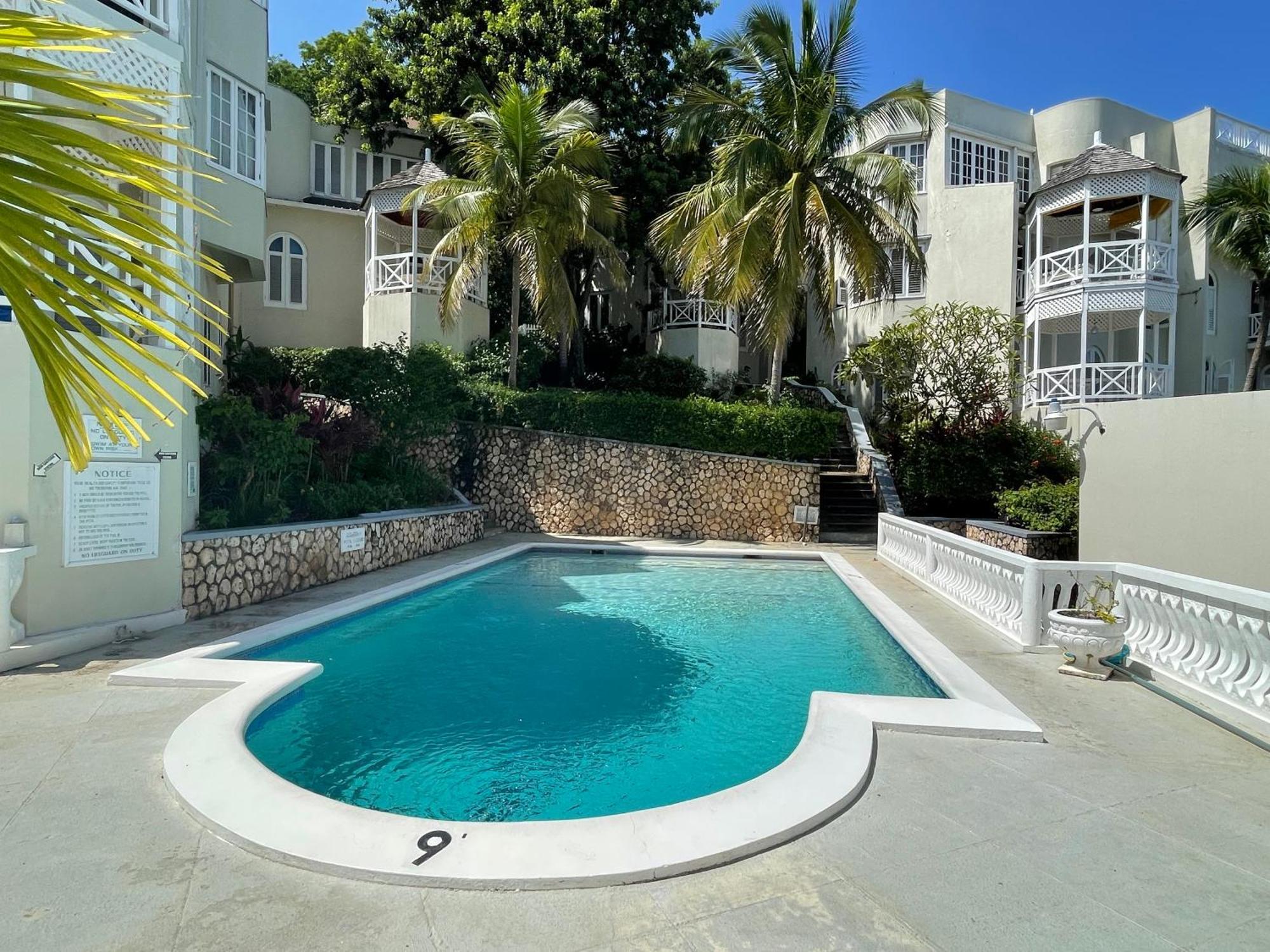 Oceanbreeze Jamaica Penthouse, 7-Minute Walk To Beach Ocho Ríos Exterior foto