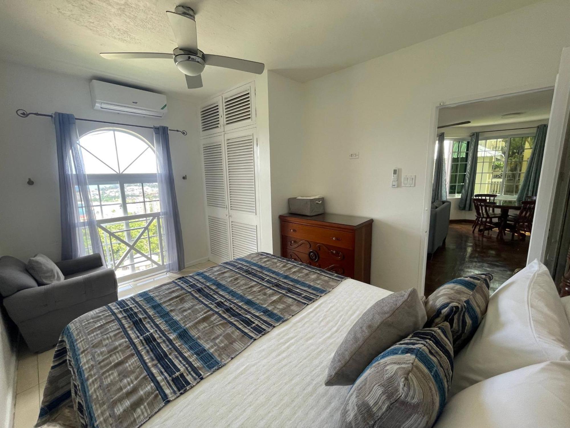 Oceanbreeze Jamaica Penthouse, 7-Minute Walk To Beach Ocho Ríos Exterior foto