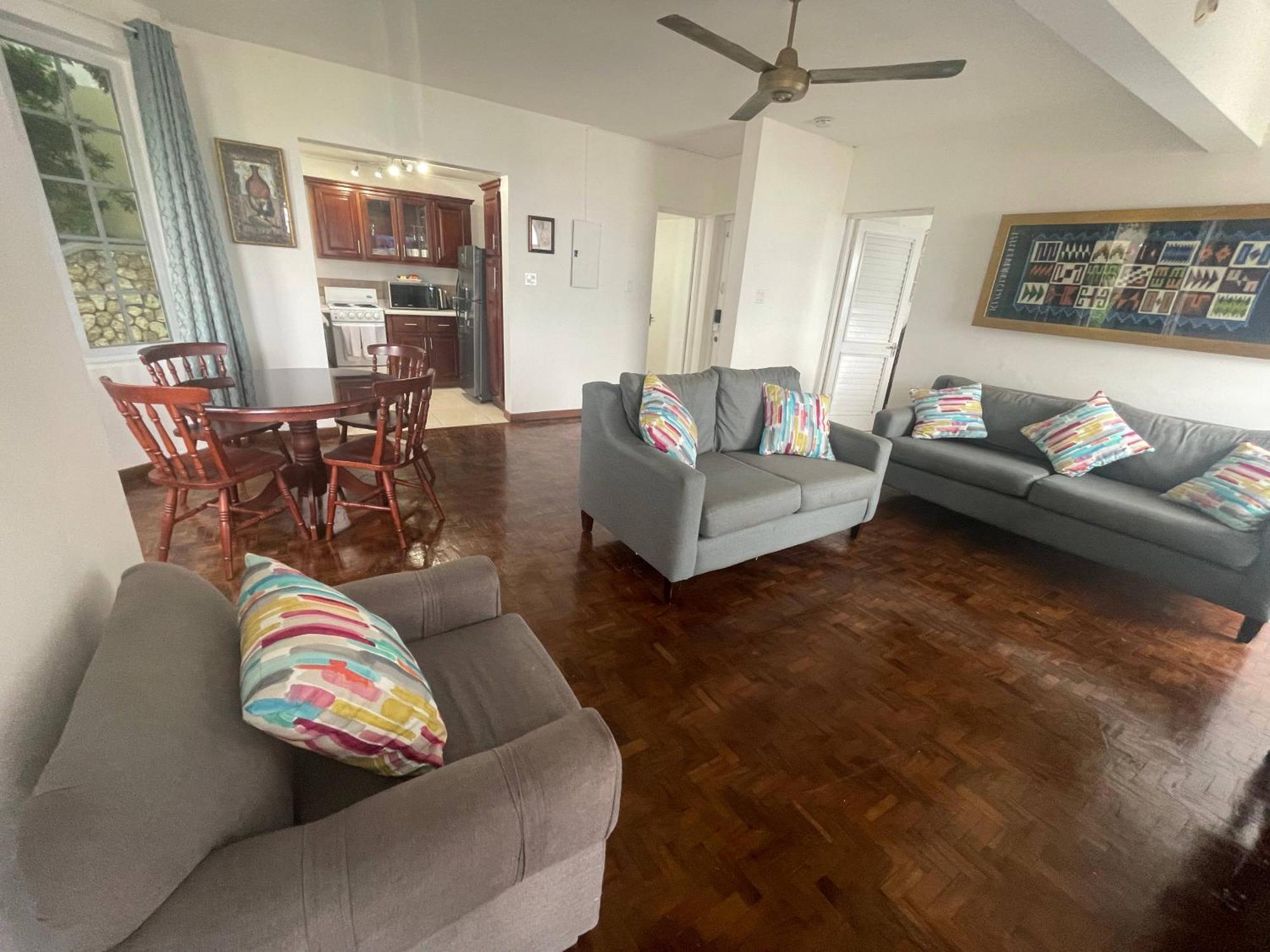 Oceanbreeze Jamaica Penthouse, 7-Minute Walk To Beach Ocho Ríos Exterior foto